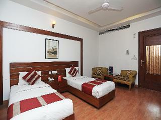 Oyo 4258 Hari's Court Inns & Hotels