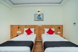 Capital O 33450 Hotel La Prosperite