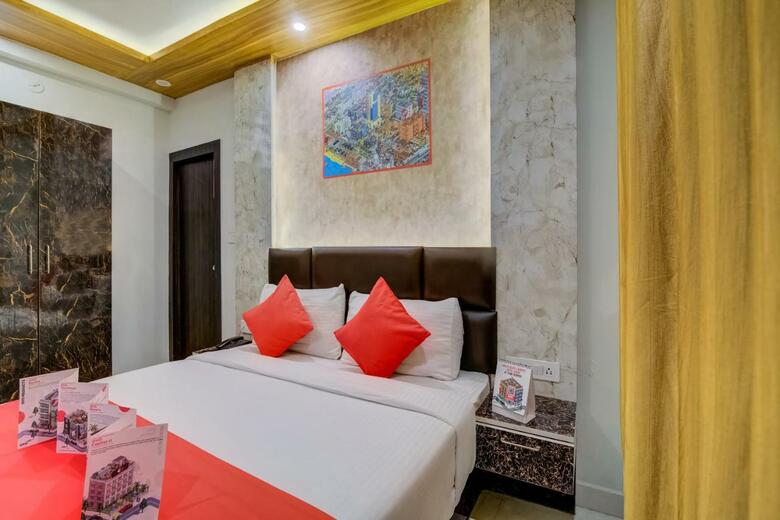 Hotel Oyo 11915 Varcity Park