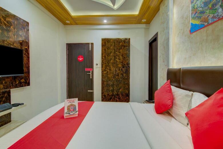 Hotel Oyo 11915 Varcity Park