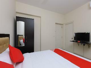 Hotel Oyo 13917 Daniel's Silver Oak Serviced Apartments