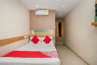 Hotel Oyo 436 Emirates Suites