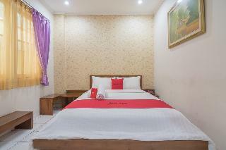 Reddoorz Near Setrasari Mall 2