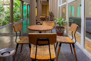 Hotel Collection O 6 Grand Palace Kemayoran