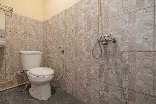 Hotel Oyo 1075 Rumah Indah Losari Inn