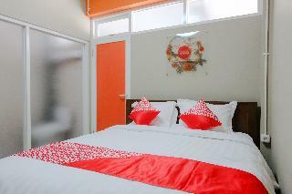 Hotel Oyo 1119 Gendhis Gallery Syariah