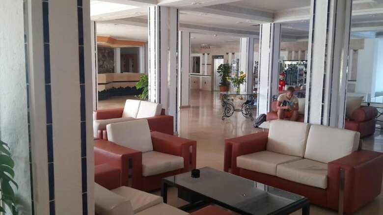 Hotel Daphne Miramar Club