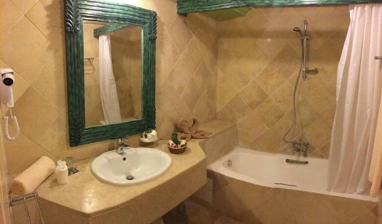 Hotel Daphne Miramar Club