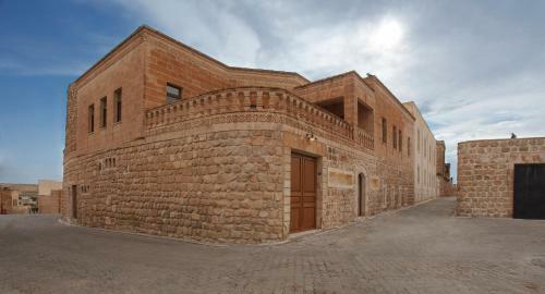 Posada Kasr-i Nehroz Hotel