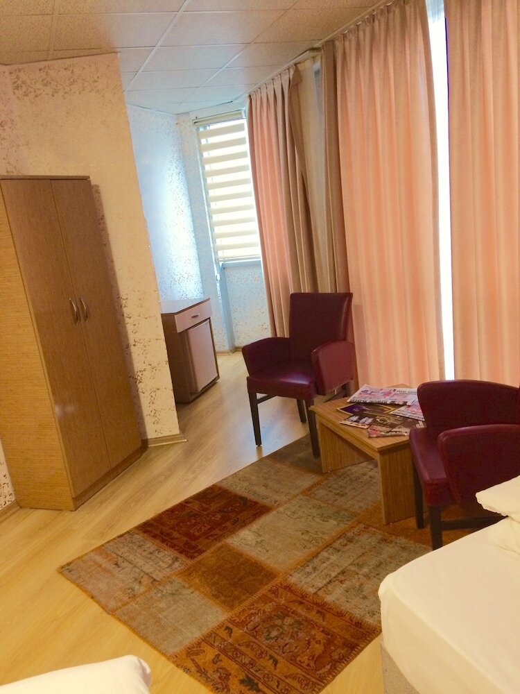 Bed & Breakfast Avcilar Dedem Hotel