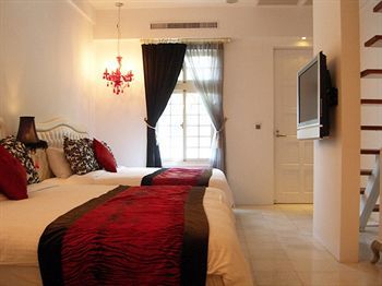 Bed & Breakfast Ea-dor Luxury Villa