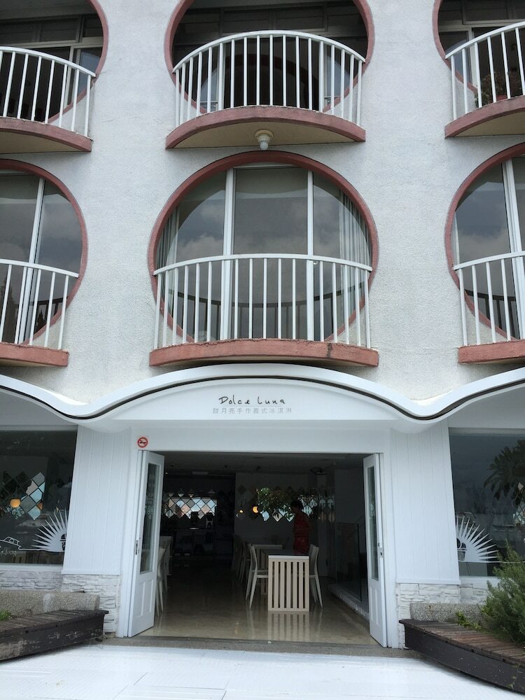 Sun Moon Lake Apollo Resort Hotel