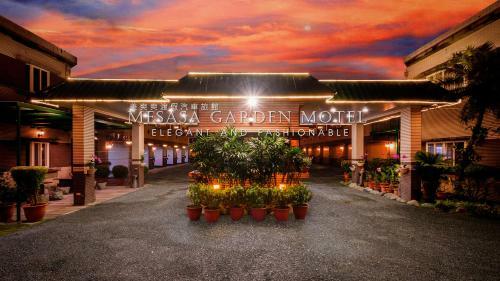 Mesasa Garden Motel