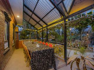 Hotel Hob Nob Garden Resort