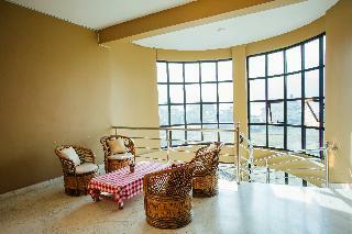 Hotel August Lake Resort