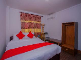 Hotel White Orchid Resort
