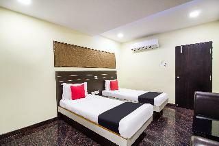 Hotel Oyo 7648 Sri Navya Grand