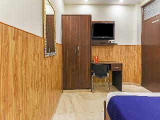 Hotel Silverkey Executive Stays 19389 Divine Inn