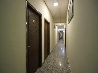 Oyo 9046 Hotel Metro Star