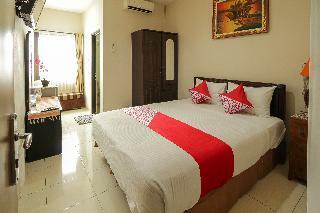 Hotel Oyo 734 Tuban Torres Accomodation