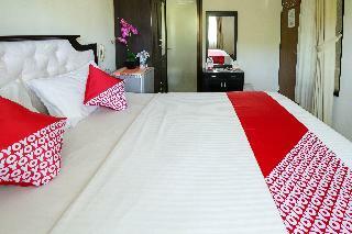 Hotel Oyo 734 Tuban Torres Accomodation