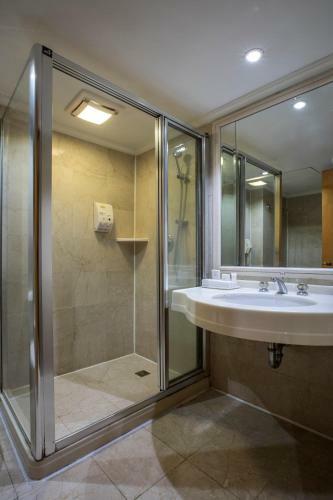 The Carlton Hotel - Chung Hwa