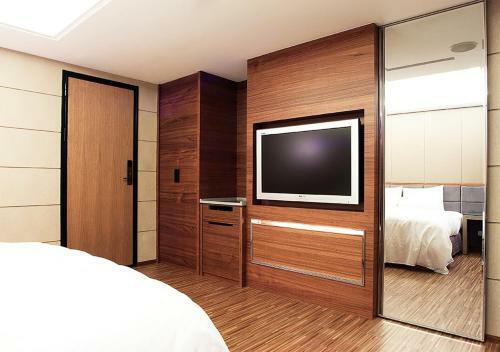 Royal Group Hotel Chun Shan Branch