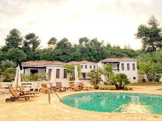 Alypiako Traditional Apartments