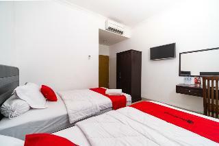 Hotel Reddoorz Near Makassar Town Square 2