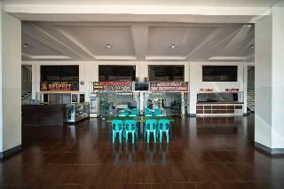 Hotel Reddoorz Near Makassar Town Square 2