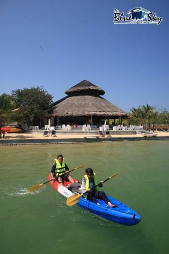 Hotel The Blue Sky Resort @ Koh Payam