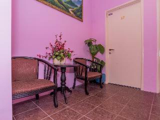 Oyo 1125 Ir Inn Hotel