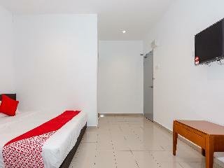 Oyo 1090 Hollitel Hotel Melaka