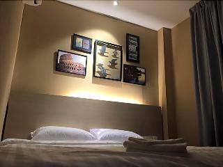 Hotel 91 Street Boutique Inn