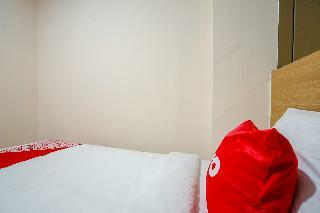 Oyo 1574 U_xpress Hotel