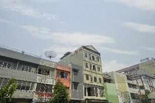 Oyo 1574 U_xpress Hotel