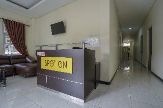Hotel Oyo 2246 Kost 97