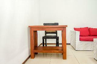 Oyo 2339 Jennaira Kost