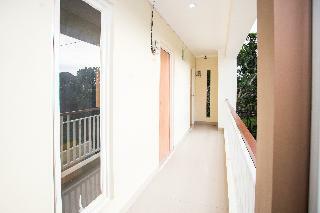 Hotel Oyo 2348 Omah Lasaro Exclusive