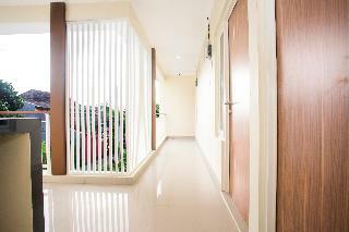 Hotel Oyo 2348 Omah Lasaro Exclusive