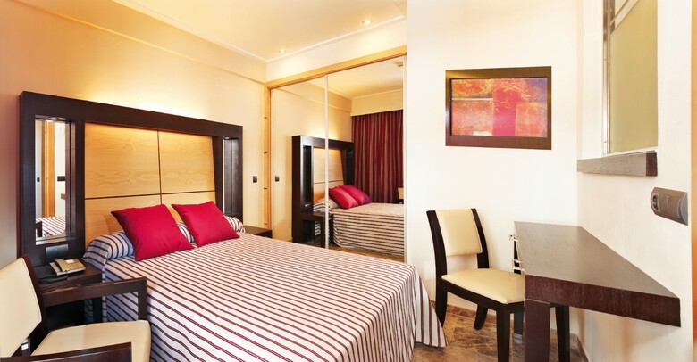 Hotel Mediterranean Bay S�lo Adultos