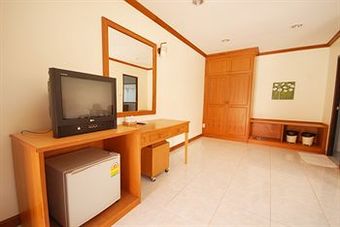 Golden Land Hotel