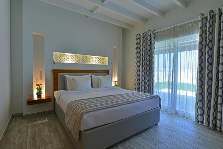 Hotel Sealine Beach. A Murwab Resort
