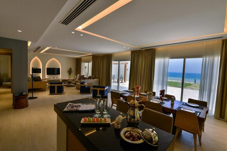 Hotel Sealine Beach. A Murwab Resort