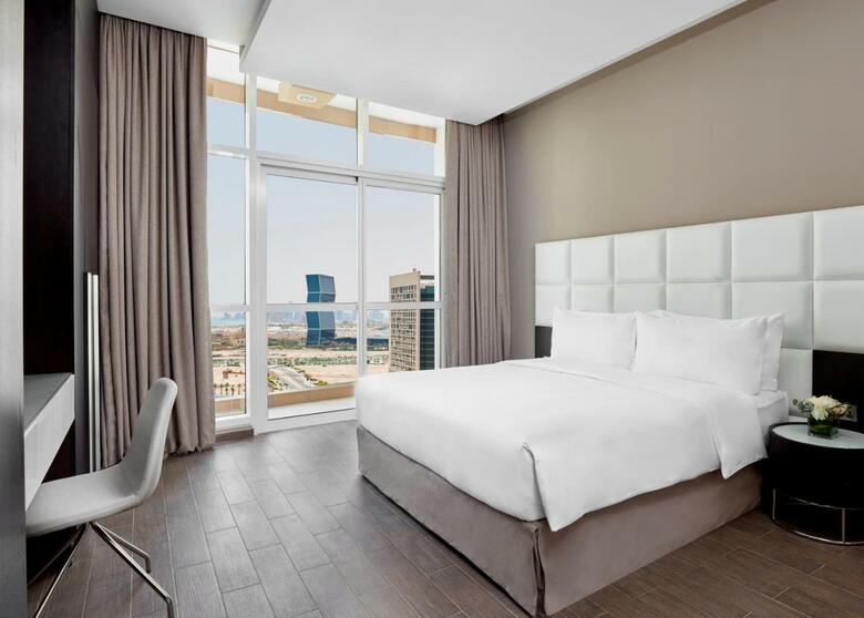 Hotel Staybridge Suites Doha Lusail