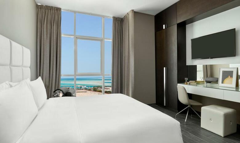 Hotel Staybridge Suites Doha Lusail