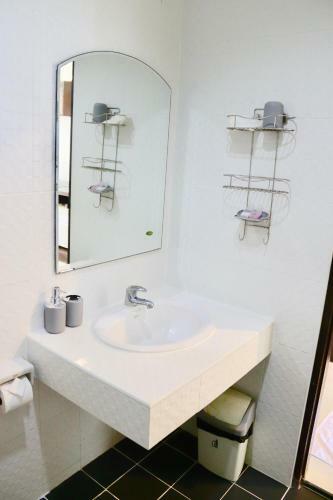 Hostal Baan Oui Guest House