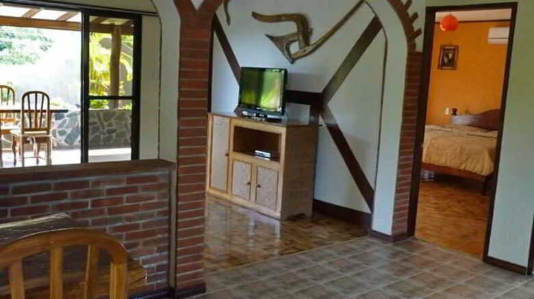 Tiptop Hotel And Resort