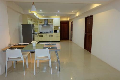 Apartamentos Rawai Seaview Condominium Phuket