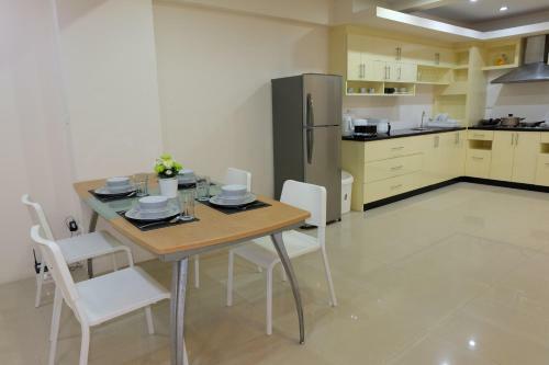 Apartamentos Rawai Seaview Condominium Phuket